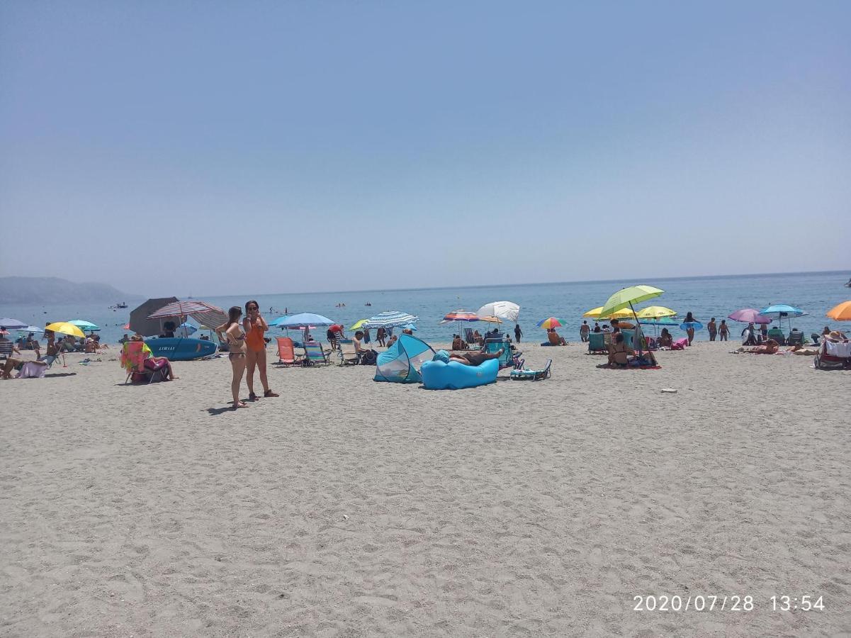 شقة Nerja 1ª Linea De Playa De Burriana , Terraza Grande Al Mar المظهر الخارجي الصورة